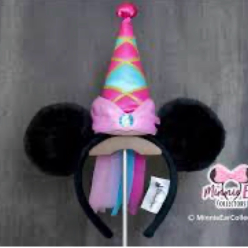 ISO Shanghai Royal Banquet Minnie Ears